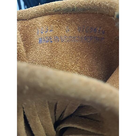 Minnetonka Boots Womens 6 Brown 3 Layer Fringe Western Boho Festival Moccassin - Picture 4 of 4